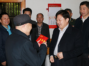 劉志仁親臨郴汽集團(tuán)走訪(fǎng)慰問(wèn)軍轉(zhuǎn)干部國(guó)防建設(shè)二等功臣侯尚德 劉志仁親臨郴汽集團(tuán)走訪(fǎng)慰問(wèn)軍轉(zhuǎn)干部國(guó)防建設(shè)二等功臣侯尚德