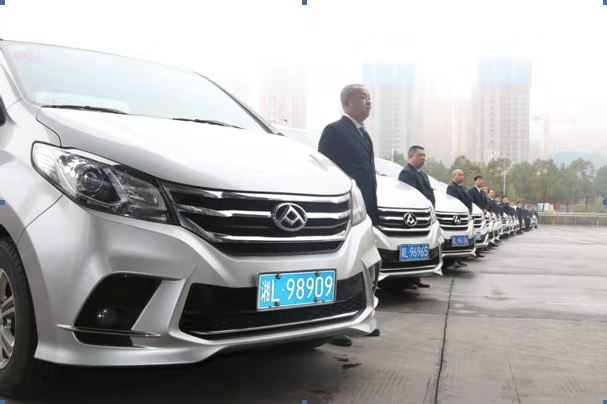 郴汽集團(tuán):福城快車成為復(fù)工返程青睞的“直通車” 郴汽集團(tuán):福城快車成為復(fù)工返程青睞的“直通車”